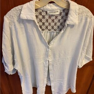 C.D. Daniels White Button-Up Blouse